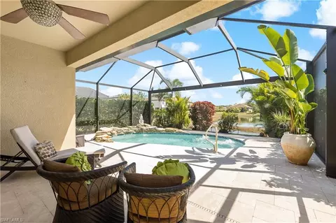 9206 Shadow Oak Ln, Naples, FL 34120