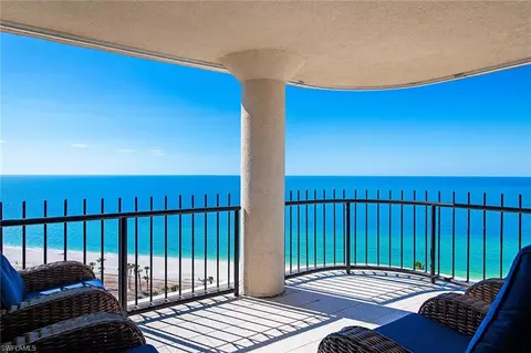 4251 Gulf Shore Blvd N #18D, Naples, FL 34103