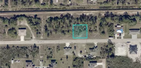 104-106 W 12th St, Lehigh Acres, FL 33972