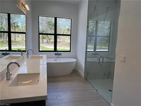 Bath - 1122 12th Ave NE, Naples, FL 34120 photo 1 of 4