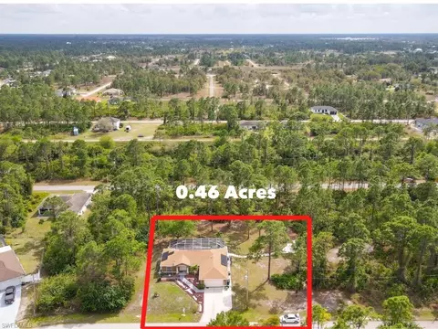 932 Franklin St E, Lehigh Acres, FL 33974