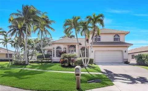 781 Holly Ct, Marco Island, FL 34145