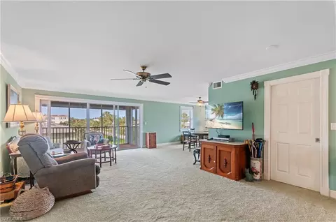 510 12th Ave S #510, Naples, FL 34102