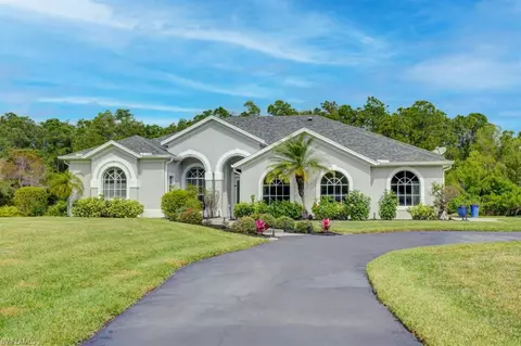 5655 Cedar Tree Ln, Naples, FL 34116