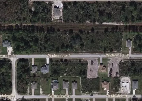 506 Windermere Dr, Lehigh Acres, FL 33972