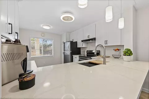 3705 Amberly Cir #F104, Naples, FL 34112