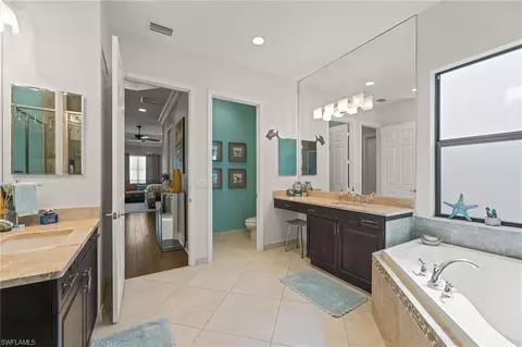Bath - 3288 Atlantic Cir, Naples, FL 34119 photo 4 of 4