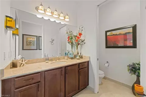 Bath - 3288 Atlantic Cir, Naples, FL 34119 photo 3 of 4