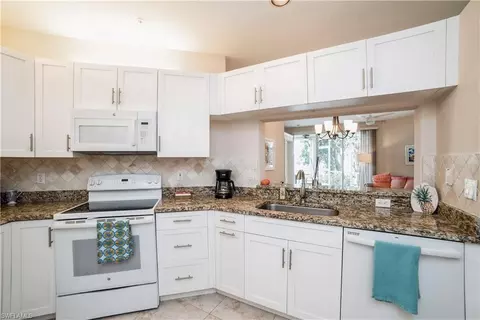 1101 Sweetwater Ln #1104, Naples, FL 34110