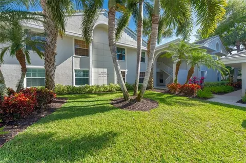 6270 Bellerive Ave #301, Naples, FL 34119
