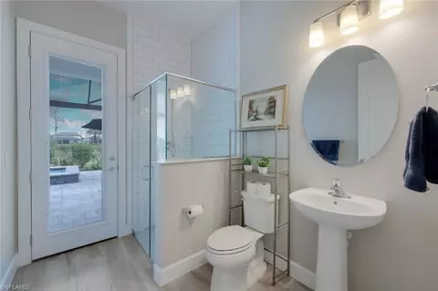 Bath - 9562 Everglades Dr, Naples, FL 34120 photo 4 of 4