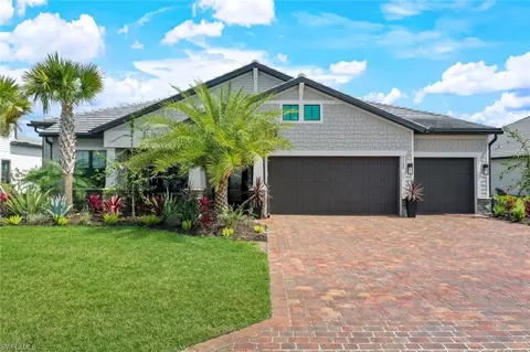 Exterior - 9562 Everglades Dr, Naples, FL 34120 photo 10 of 13