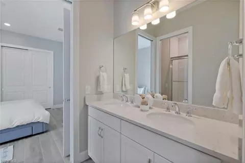 Bath - 9562 Everglades Dr, Naples, FL 34120 photo 3 of 4