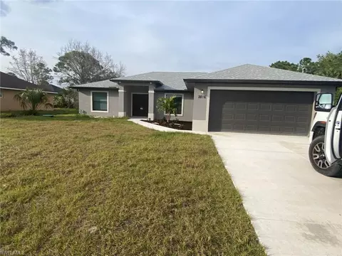 2816 10th St W, Lehigh Acres, FL 33971