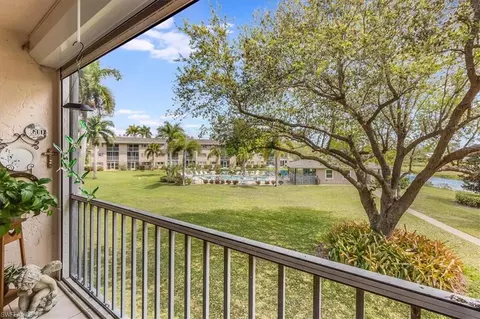5451 Rattlesnake Hammock Rd #207D, Naples, FL 34113