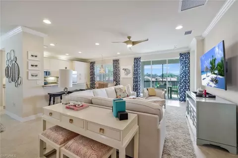 6540 Monterey Pt #201, Naples, FL 34105