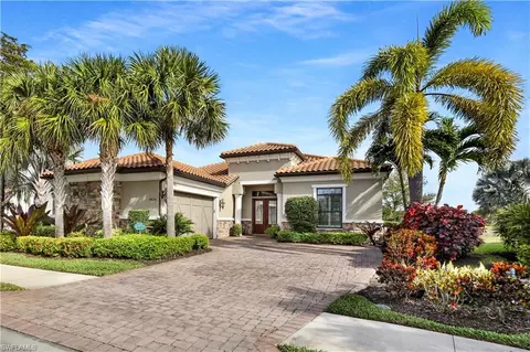 8824 Savona Ct, Naples, FL 34119