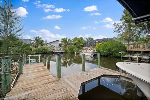 Exterior - 20560 Park Pl, Estero, FL 33928 photo 6 of 11