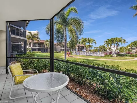 525 Seaview Ct #M2, Marco Island, FL 34145