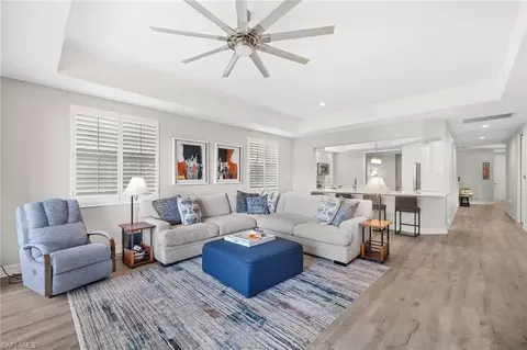 4758 Stratford Ct #1302, Naples, FL 34105