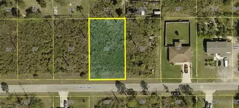 3210 43rd St SW, Lehigh Acres, FL 33976