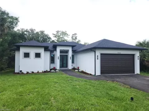 794 35th Ave NW, Naples, FL 34120