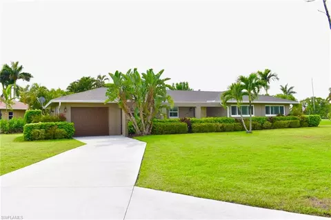 254 Pine Valley Cir, Naples, FL 34113