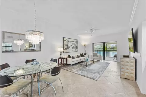 9514 Avellino Way #2126, Naples, FL 34113
