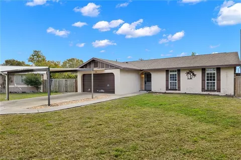 381 Lakeview Dr, North Fort Myers, FL 33917