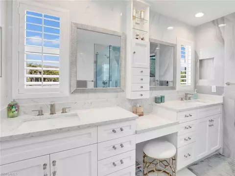 Bath - 27544 Bayshore Dr, Bonita Springs, FL 34134 photo 1 of 5