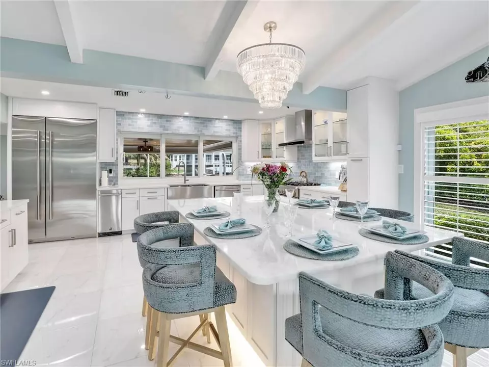 Dining - 27544 Bayshore Dr, Bonita Springs, FL 34134 photo 2 of 2