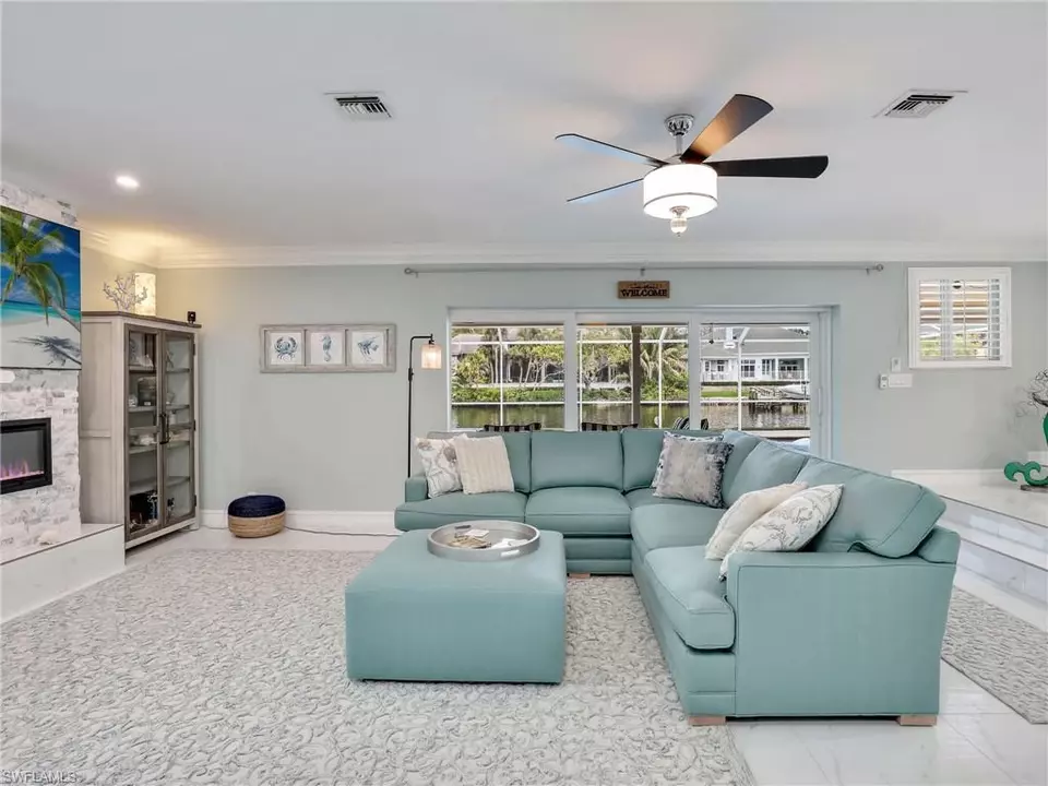 Living - 27544 Bayshore Dr, Bonita Springs, FL 34134 photo 4 of 4