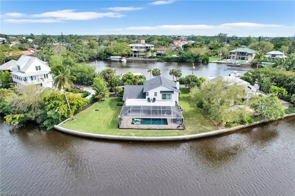 Other - 27544 Bayshore Dr, Bonita Springs, FL 34134 photo 8 of 9