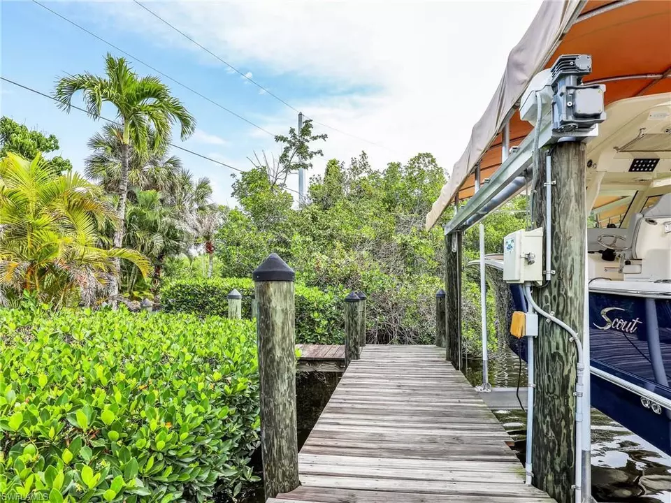 Exterior - 27544 Bayshore Dr, Bonita Springs, FL 34134 photo 9 of 12