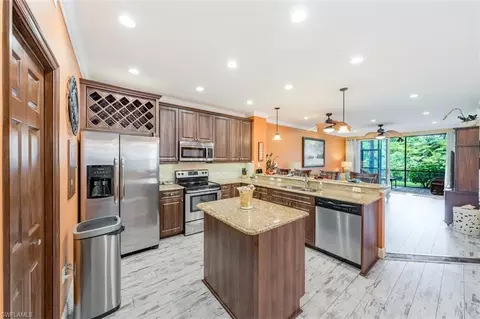 10029 Heather Ln #602, Naples, FL 34119
