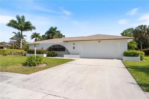 108 Short Ct, Naples, FL 34112 photo 5