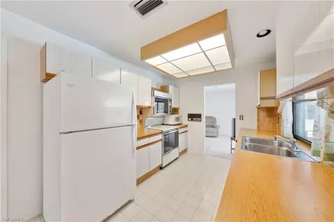 108 Short Ct, Naples, FL 34112 photo 18