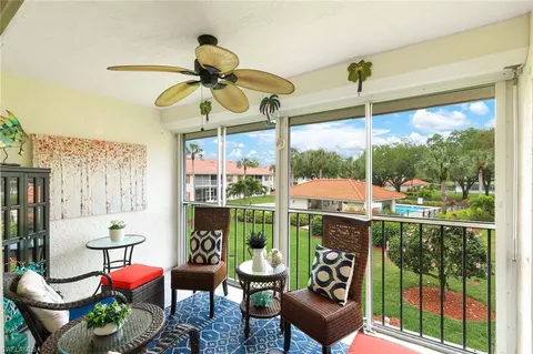 721 Mardel Dr #606, Naples, FL 34104