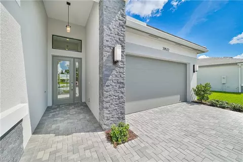 20522 Fair Oak Ln, Estero, FL 33928 photo 2