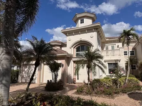 545 Avellino Isles Cir #201, Naples, FL 34119