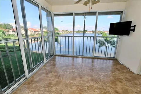 7730 Jewel Ln #203, Naples, FL 34109