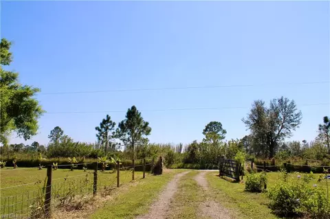 Exterior - 1121 Carson Dr SW, Labelle, FL 33935 photo 5 of 17