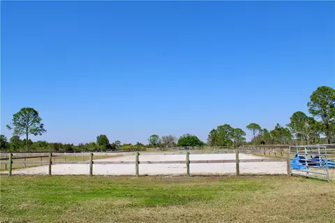Exterior - 1121 Carson Dr SW, Labelle, FL 33935 photo 14 of 17