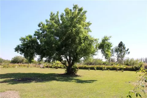 Exterior - 1121 Carson Dr SW, Labelle, FL 33935 photo 6 of 17