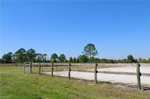 Exterior - 1121 Carson Dr SW, Labelle, FL 33935 photo 17 of 17