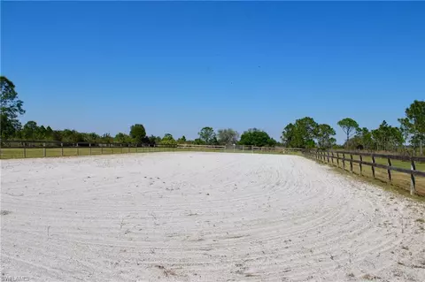 Exterior - 1121 Carson Dr SW, Labelle, FL 33935 photo 15 of 17