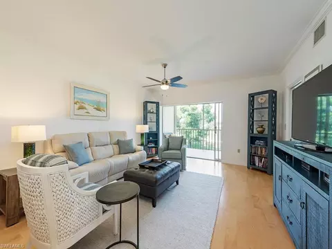 6015 Chardonnay Ln #202, Naples, FL 34119