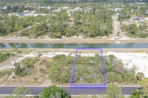 2812 28th St W, Lehigh Acres, FL 33971