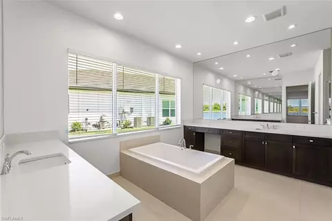 Bath - 12069 Datura Pl, Naples, FL 34120 photo 1 of 6