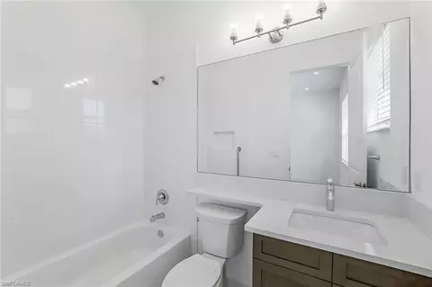 Bath - 12069 Datura Pl, Naples, FL 34120 photo 5 of 6